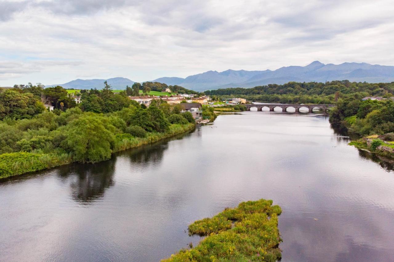 Aloha House Hotel Killorglin Exterior photo
